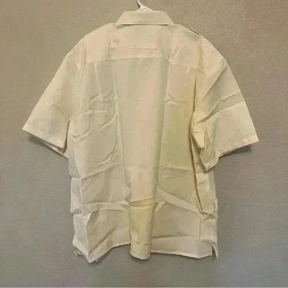 John Blair polyester ivory button down shirt with two front pockets NWOT - Picture 5 of 12